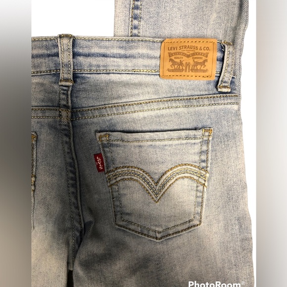 Girl’s Levi’s 711 Skinny Jeans Light Wash - Picture 6 of 7